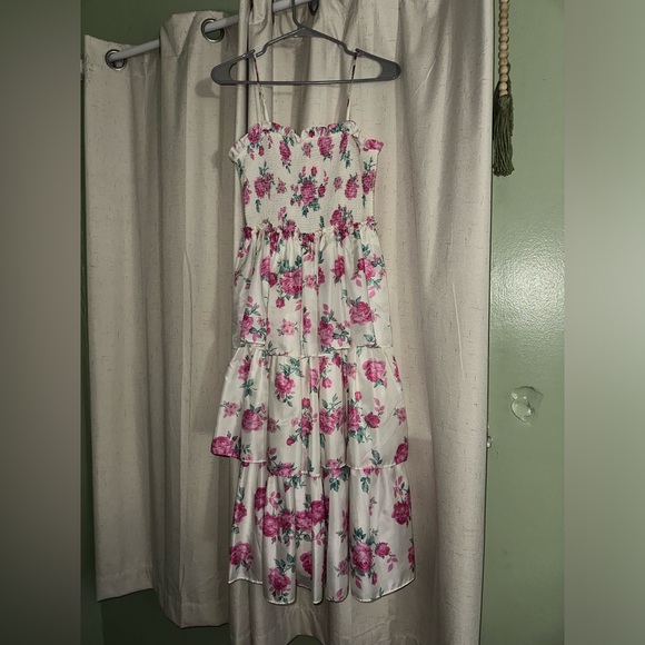 Floral Dress - Picture 3 of 4
